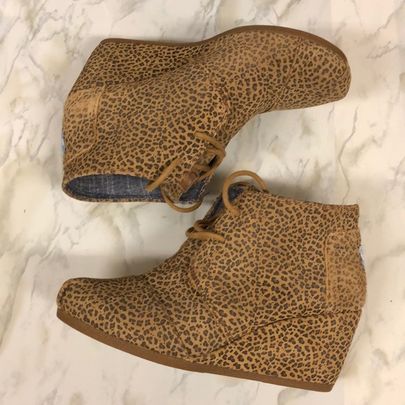 TOMS Leopard Print Desert Wedge booties - Picture 7 of 8